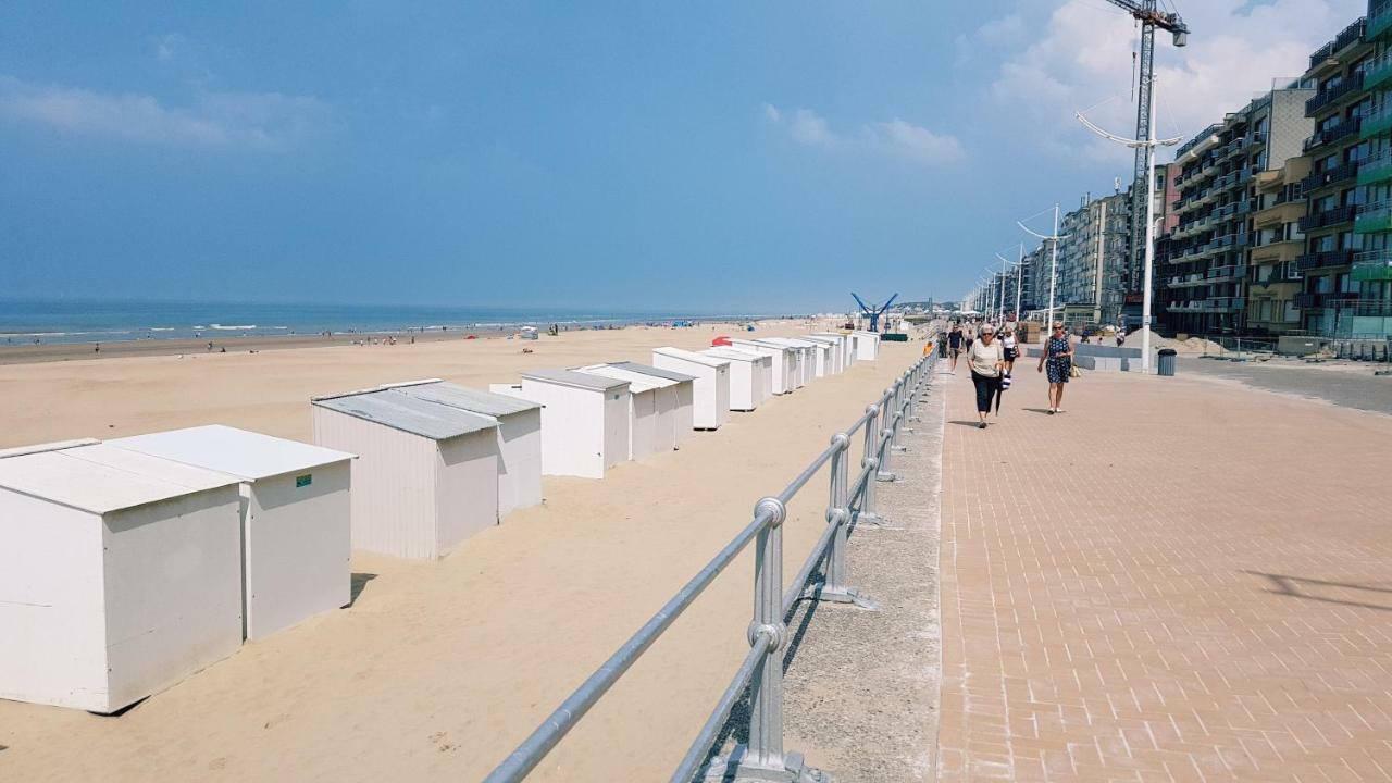 Zeedijk 241, Uitzicht Op Zee, Vue Sur La Mer Koksijde Exterior foto